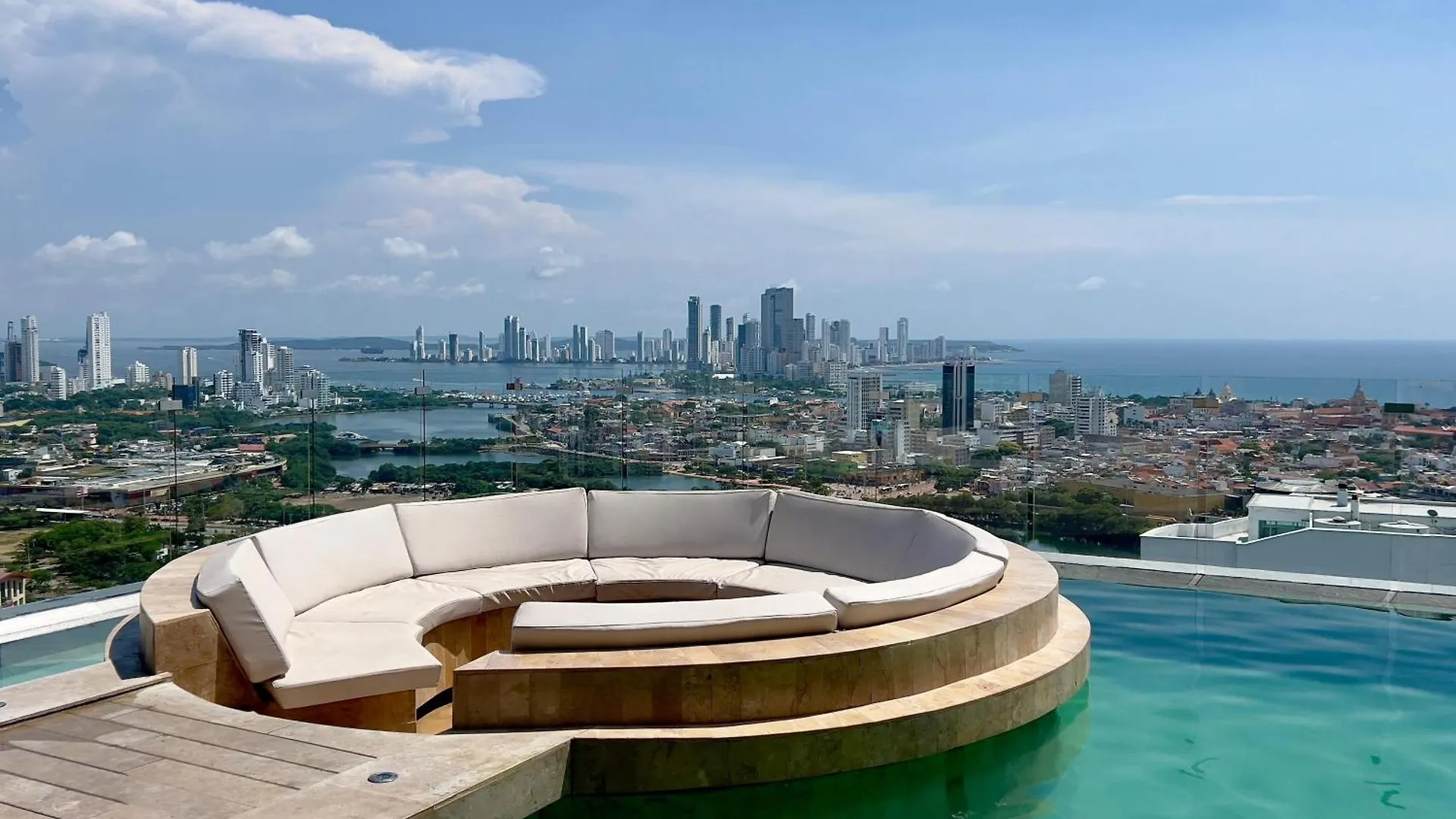 Luxury Murano Cartagena Condo location